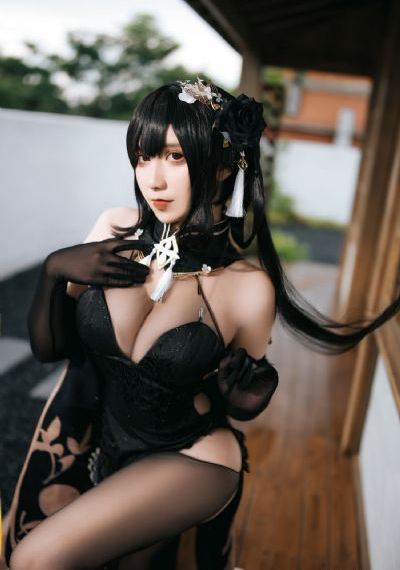 欧美富豪美女_剧情片在线播放观看